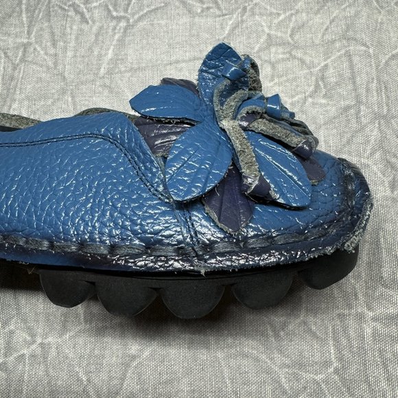 Socofy Handcrafted Blue Leather Flower Slip Ons 235 / US 6 - Picture 9 of 11